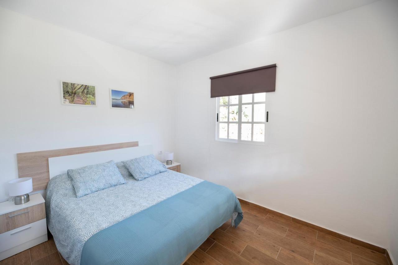 Lightbooking Hermigua Juan Y Fina II Villa Exterior photo