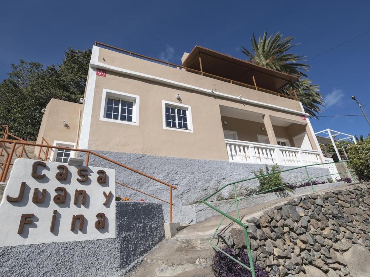 Lightbooking Hermigua Juan Y Fina II Villa Exterior photo